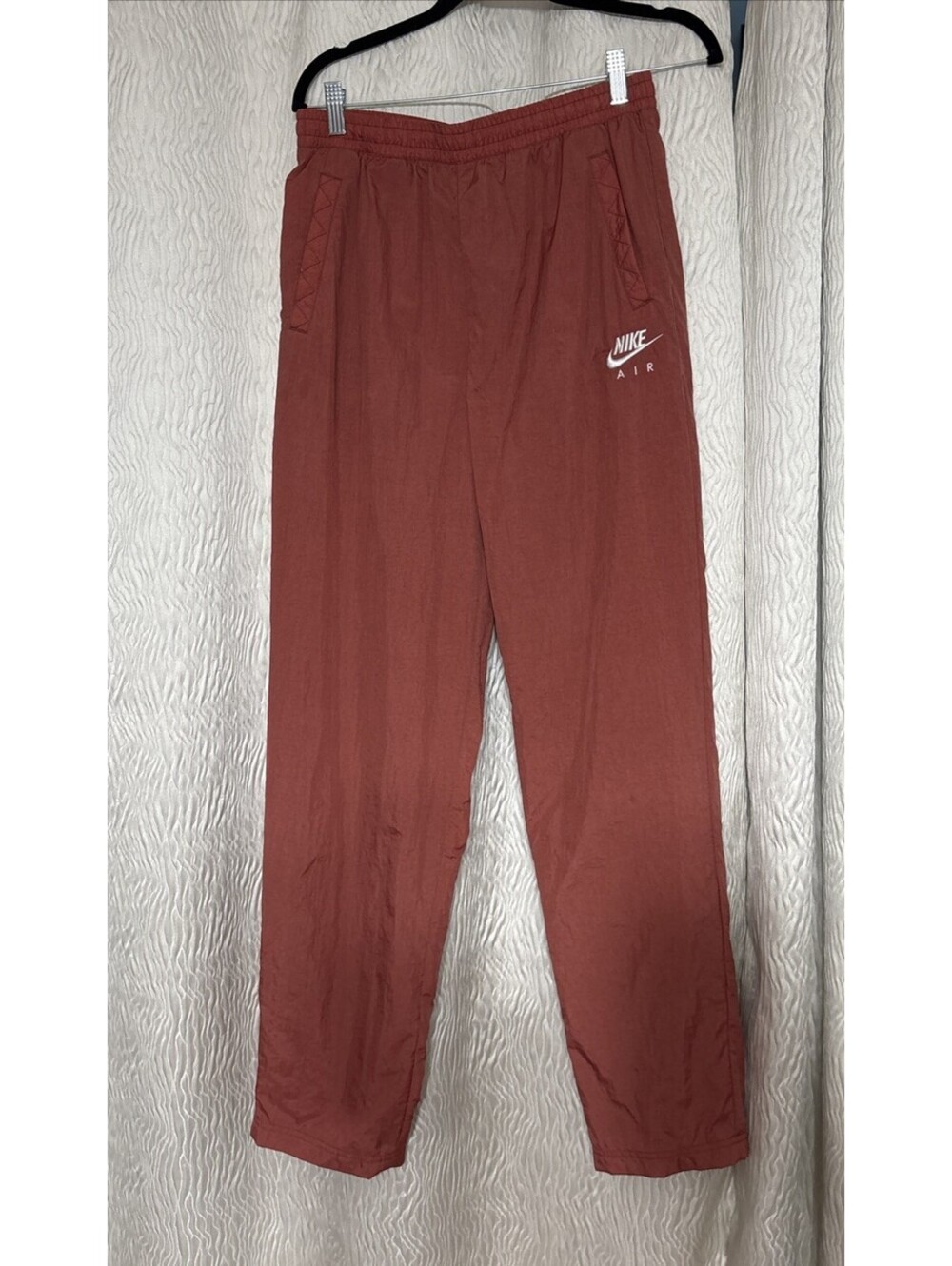 Nike Air Women's Woven Pants Mesh Linning Pockets Standar Fit-Size Medium